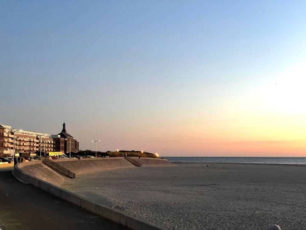L'Alteia - L'Appartement Les Pieds Dans L'Eau Avec Place De Parking Prive Et Acces Direct A La Plage Berck Экстерьер фото